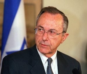 Moshé Arens, ex Ministro de Defensa. (Wikipedia)