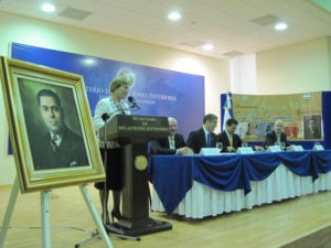 Frieda Castellanos, hija. Ceremonia en Yad Vashem