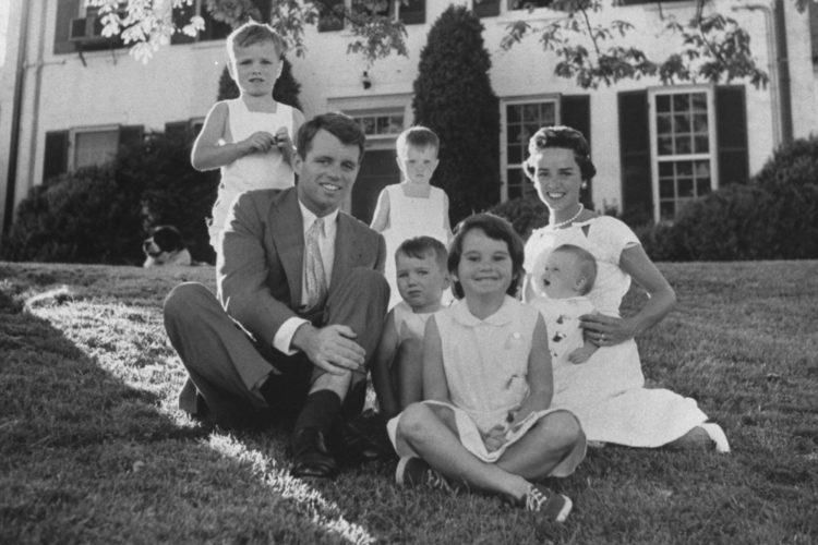 La nieta de Robert F. Kennedy y su hijo desaparecen en la bahía de Chesapeake